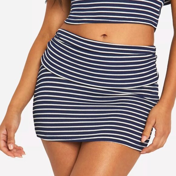 Boohoo Petite Stripe Ribbed Fold Over Mini Skirt - Size 6 - NWT - Picture 1 of 8
